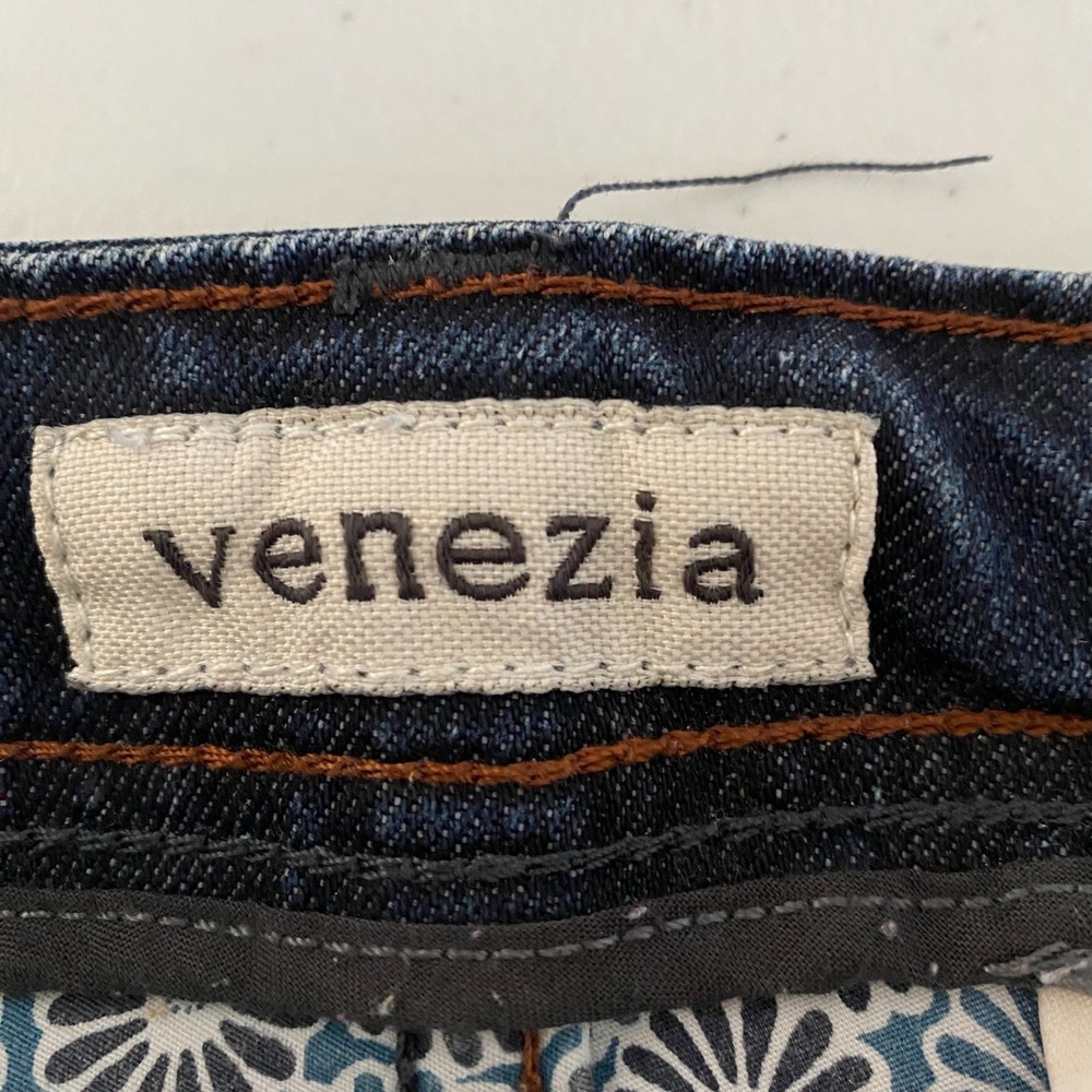 Venezia Womens Dark Wash Floral Embroidered Studded Raw Hem Jeans Plus Size 16 - Picture 4 of 11